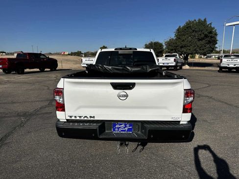 Used 2023 Nissan Titan S RWD image 5