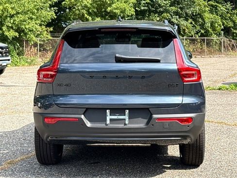 New 2026 Volvo XC40 B5 Ultra w/ Protection Package Premier image 3