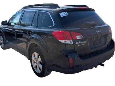 Used 2010 Subaru Outback 3.6R Limited AWD/4WD image 3