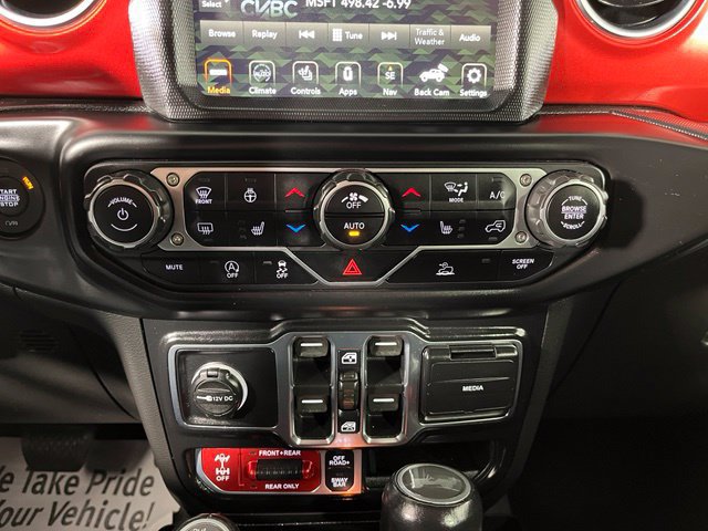 Used 2022 Jeep Wrangler Unlimited Rubicon w/ Cold Weather Group AWD/4WD image 35
