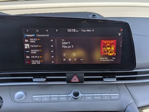 Used 2024 Hyundai Elantra SEL w/ Convenience Package image 14