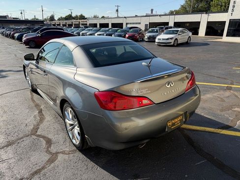 Used 2014 INFINITI Q60 Convertible w/ Premium Package RWD image 5