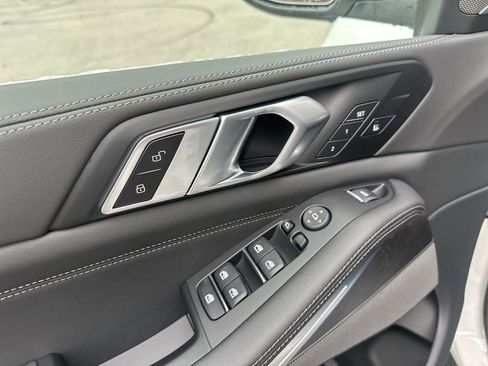 New 2026 BMW X5 xDrive40i w/ Climate Comfort Package image 14