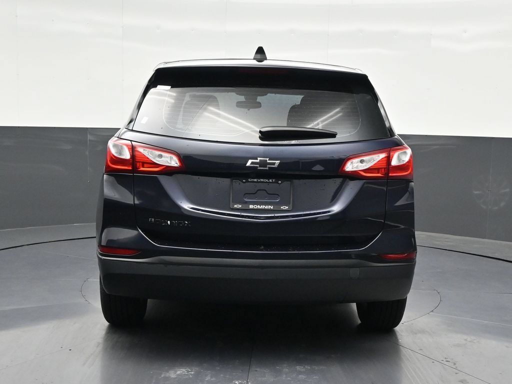Used 2020 Chevrolet Equinox LS FWD image 4