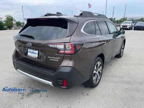 Used 2021 Subaru Outback Touring AWD/4WD image 5