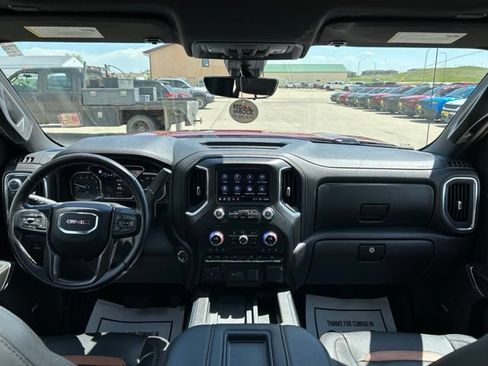 Used 2021 GMC Sierra 1500 AT4 w/ AT4 Value Package AWD/4WD image 11