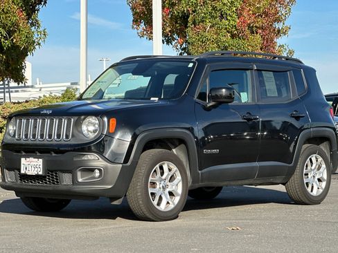Used 2016 Jeep Renegade Latitude image 8
