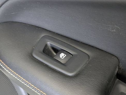 Used 2019 Jeep Compass Latitude w/ Popular Equipment Group FWD image 32