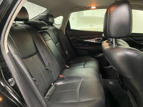 Used 2013 INFINITI M37 w/ Premium Pkg image 13