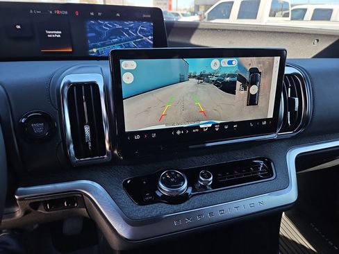 New 2026 Ford Expedition Tremor image 24