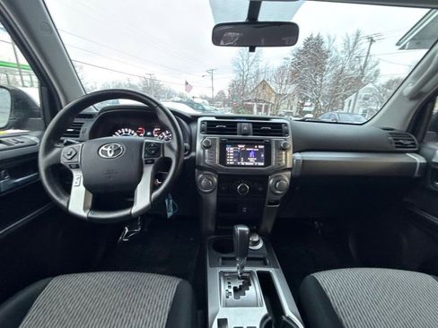 Used 2016 Toyota 4Runner SR5 image 21