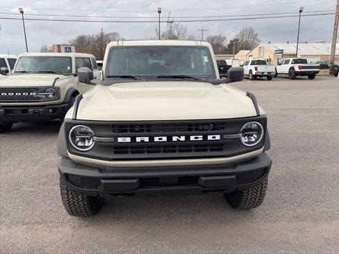 New 2025 Ford Bronco 2-Door w/ Sasquatch Package image 9