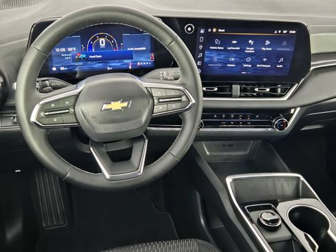 New 2026 Chevrolet Equinox LT FWD image 30