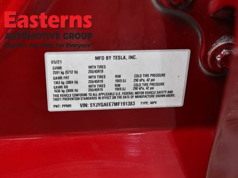 Used 2021 Tesla Model Y Long Range AWD/4WD image 30