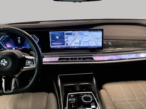 Used 2023 BMW 740i w/ Executive Package RWD image 6