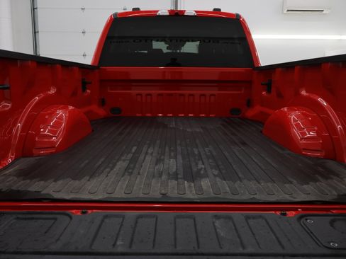 Used 2025 Ford F350 XLT w/ Black Appearance Package AWD/4WD image 31