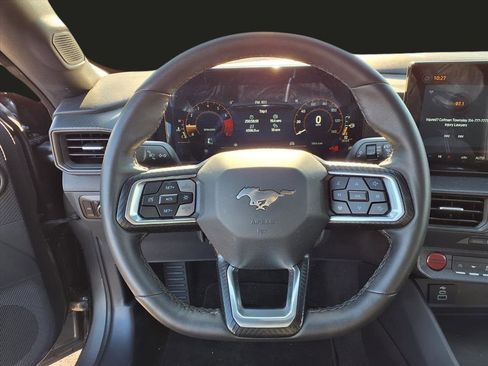 Used 2024 Ford Mustang Coupe image 17