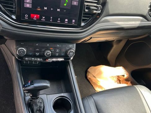 Used 2021 Dodge Durango GT RWD image 9