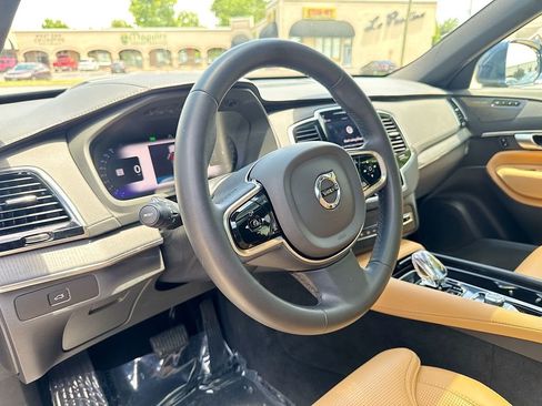 Used 2024 Volvo XC90 B6 Ultimate w/ Protection Package Premier AWD/4WD image 20