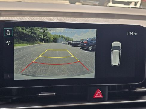 New 2027 Kia Carnival LX FWD image 11