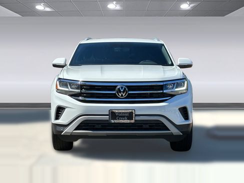 Used 2022 Volkswagen Atlas Cross Sport SE w/ Panoramic Sunroof Package FWD image 5