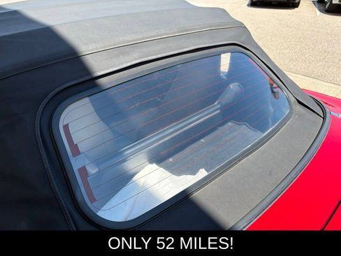 Used 2004 MAZDA MX-5 Miata w/ Convenience Pkg RWD image 19