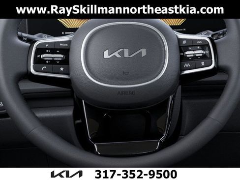 New 2026 Kia Carnival EX image 22