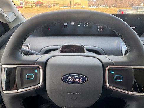 New 2026 Ford Expedition Active image 29