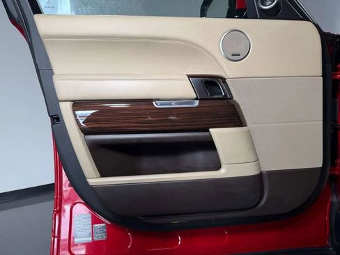 Used 2013 Land Rover Range Rover HSE AWD/4WD image 26