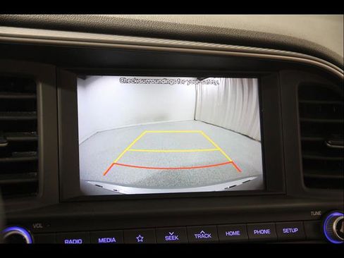 Used 2020 Hyundai Elantra Value Edition FWD image 12