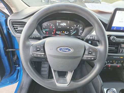 Used 2020 Ford Escape SE image 16
