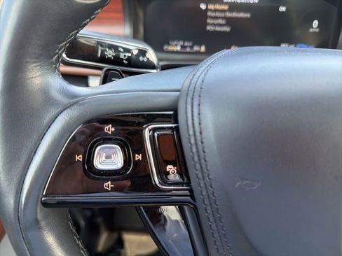 Used 2023 Lincoln Aviator Grand Touring w/ Equipment Group 301A AWD/4WD image 13