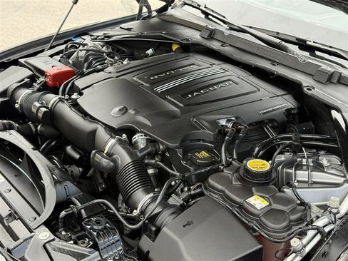 Used 2018 Jaguar XE S AWD/4WD image 61