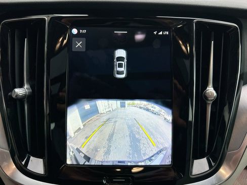Used 2024 Volvo S60 B5 Core FWD image 20