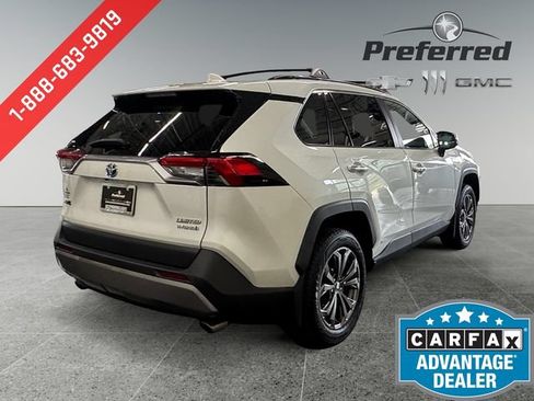 Used 2022 Toyota RAV4 Limited AWD/4WD image 18