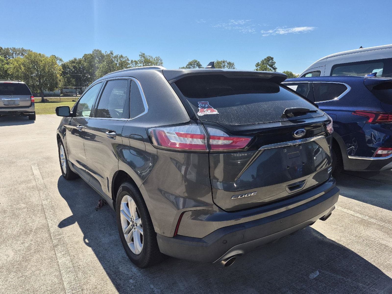 Used 2019 Ford Edge SEL w/ Equipment Group 201A FWD image 11