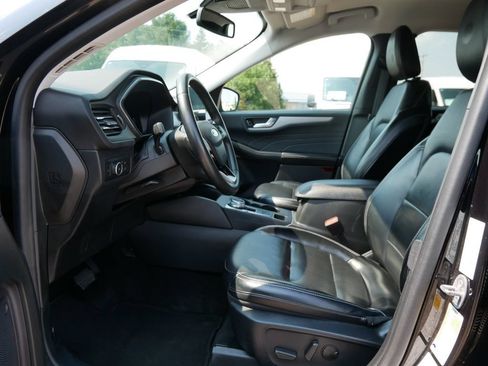 Used 2024 Ford Escape Platinum AWD/4WD image 9