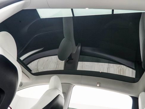 Used 2023 Tesla Model Y Long Range image 34