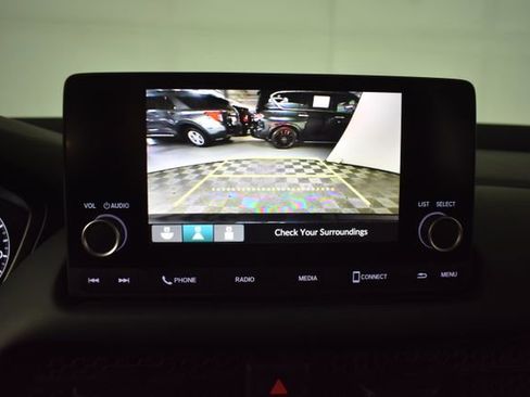 Used 2025 Honda HR-V LX image 19