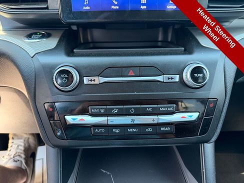 Used 2020 Ford Explorer XLT w/ Cold Weather Package AWD/4WD image 26