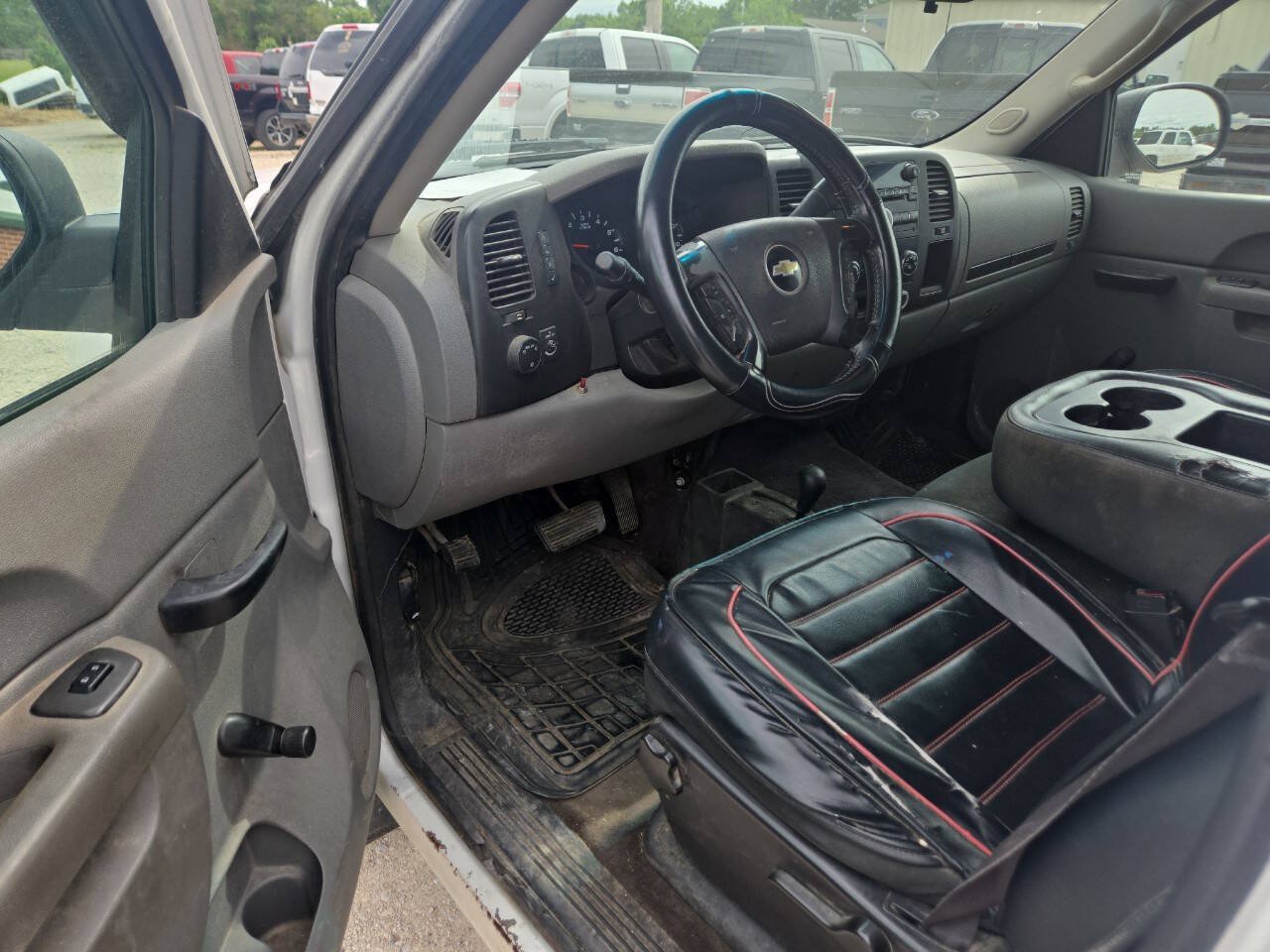 Used 2013 Chevrolet Silverado 1500 W/T AWD/4WD image 11