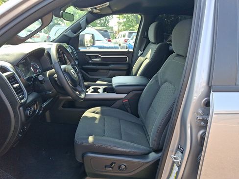 Used 2025 RAM 1500 Big Horn AWD/4WD image 13
