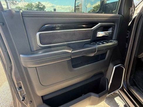 Used 2021 RAM 3500 Laramie w/ Night Edition image 9