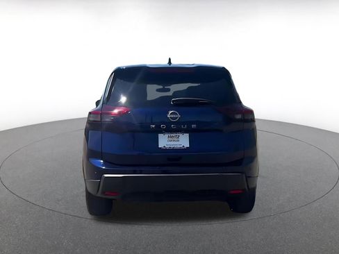Used 2025 Nissan Rogue SV FWD image 12