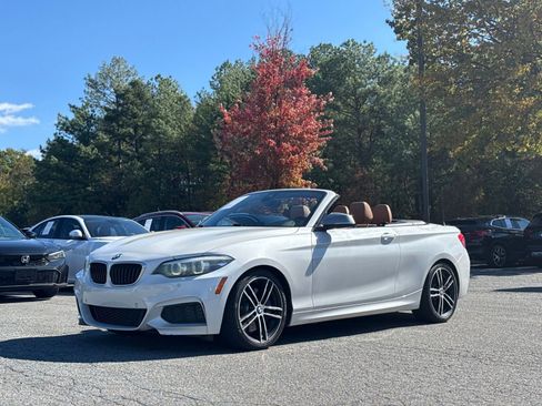 Used 2018 BMW M240i Convertible image 34