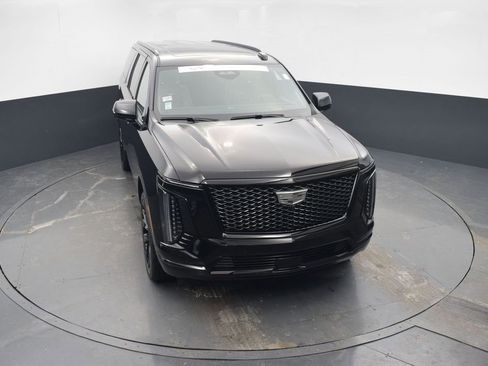 Certified 2026 Cadillac Escalade ESV Platinum Sport w/ LPO, ONYX Package image 42