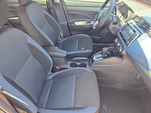 Used 2025 Nissan Versa SV w/ Trunk Package FWD image 10