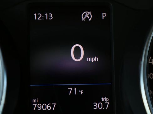 Used 2019 Volkswagen Tiguan SE image 12