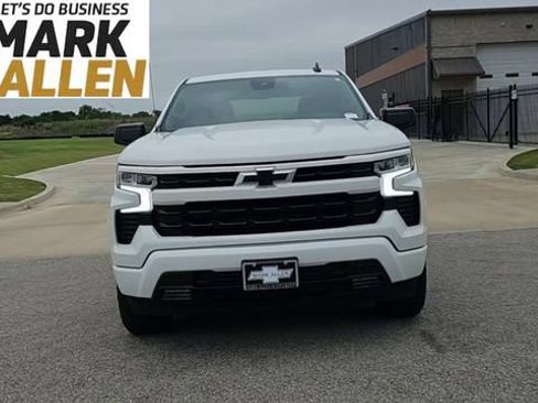 Used 2024 Chevrolet Silverado 1500 RST AWD/4WD image 3