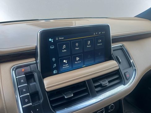 Used 2023 Chevrolet Tahoe Premier w/ Advanced Technology Package AWD/4WD image 14